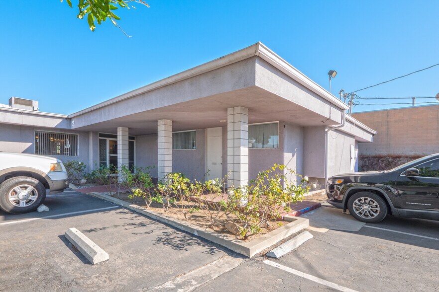 More Photos Of 820 W Merced Ave, West Covina Medical For Sale