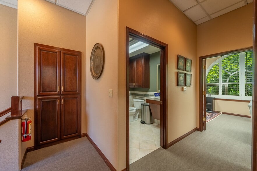 More Photos Of 1444 W Main St, Ripon Medical For Sale