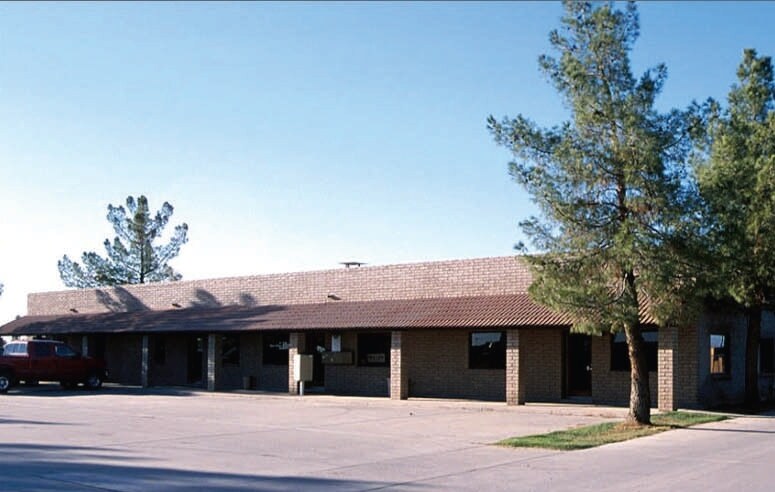 More Photos Of 9132 W Cactus Rd, Peoria Warehouse For Lease