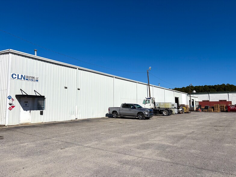 More Photos Of 1930 Hanahan Rd, North Charleston Warehouse For Lease