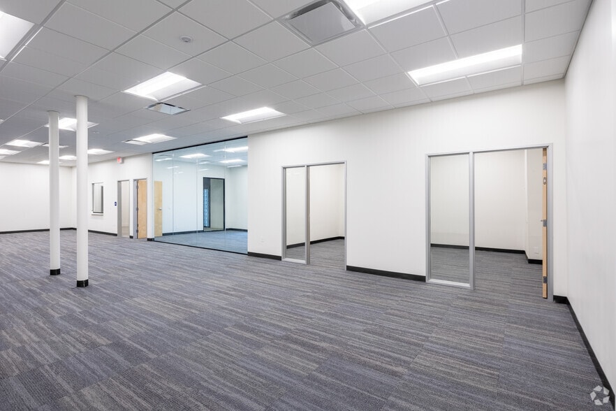 More Photos Of 6701 Odessa Ave, Van Nuys Warehouse For Lease