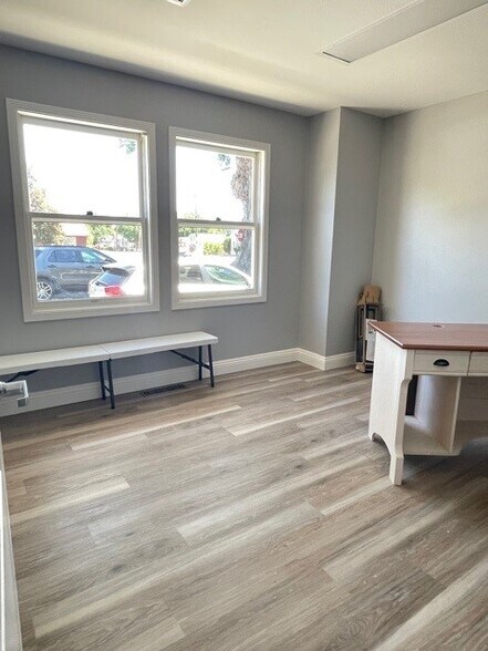 More Photos Of 444 W Washington St, Carson City Office For Sale