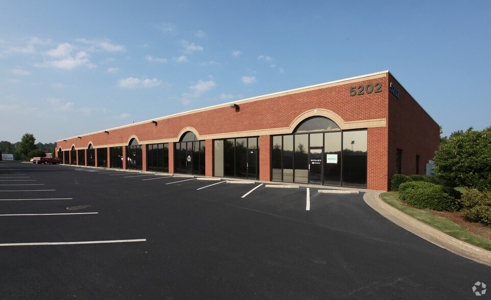 More Photos Of 5202 Bellewood Ct, Buford Warehouse For Lease