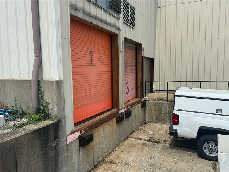 More Photos Of 3607 Dixie Hwy, Elsmere Manufacturing For Lease