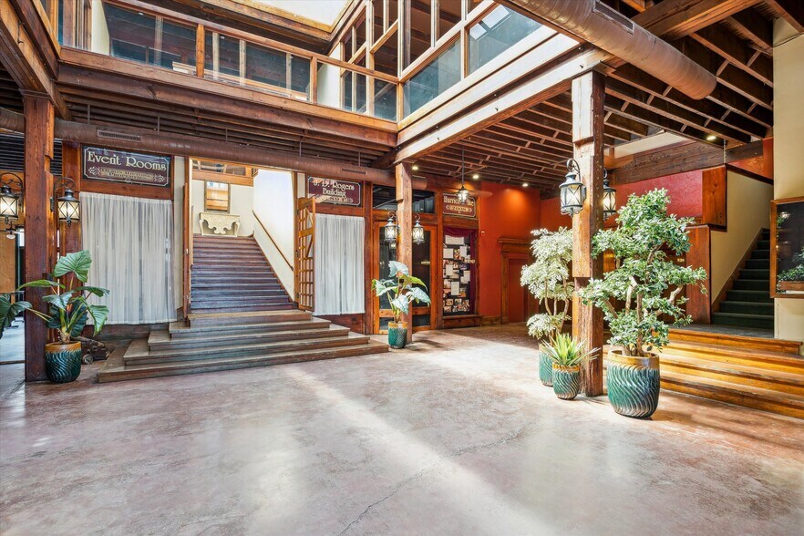 More Photos Of 210 Moody Ave, Galveston Storefront Retail Office For Sale