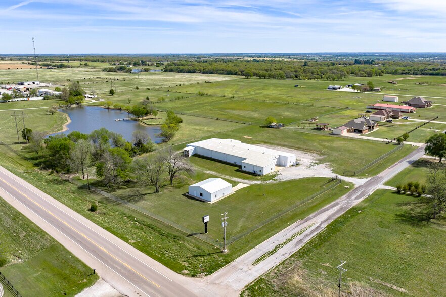 More Photos Of 6121 Highway 177, Shawnee Warehouse For Lease