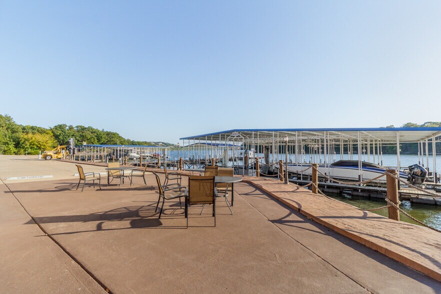 More Photos Of 6550 Pelican Dr, Osage Beach Marina For Sale