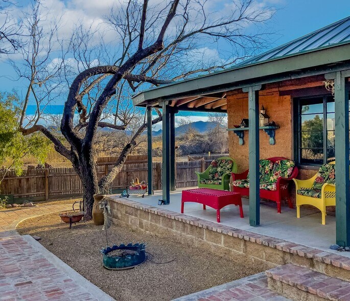 More Photos Of 3001 E Frontage Rd, Amado Restaurant For Sale