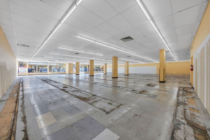 More Photos Of 511 Market St, Chattanooga Specialty For Lease