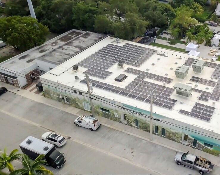 More Photos Of 248 NE 59th St, Miami Warehouse For Lease