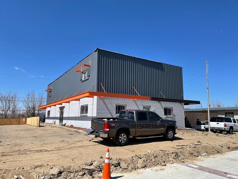 Primary Photo Of 2323 Dayton St, Aurora Freestanding For Lease