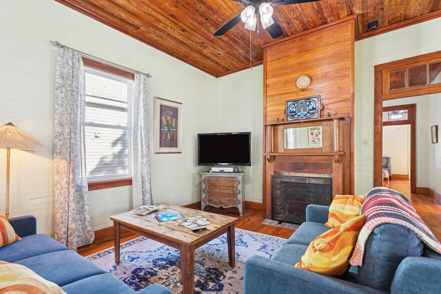 More Photos Of 2135 2nd St, Slidell Flex For Sale