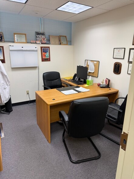 More Photos Of 250 Patchogue Yaphank Rd, East Patchogue Medical For Sale