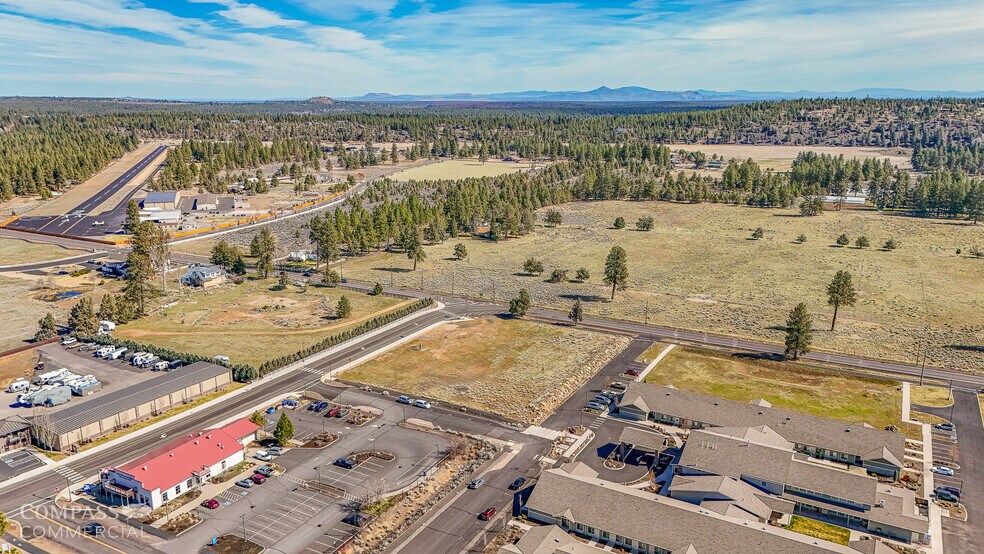 More Photos Of NEC of E Barclay Dr. & N Locust St., Sisters Land For Sale