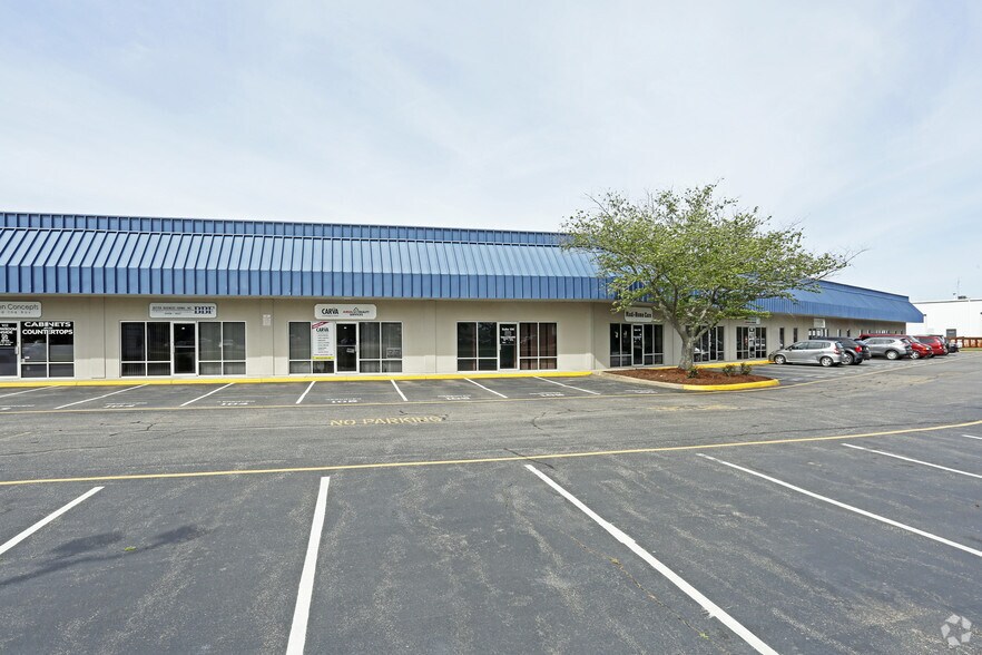More Photos Of 1220 Executive Blvd, Chesapeake Showroom For Sale