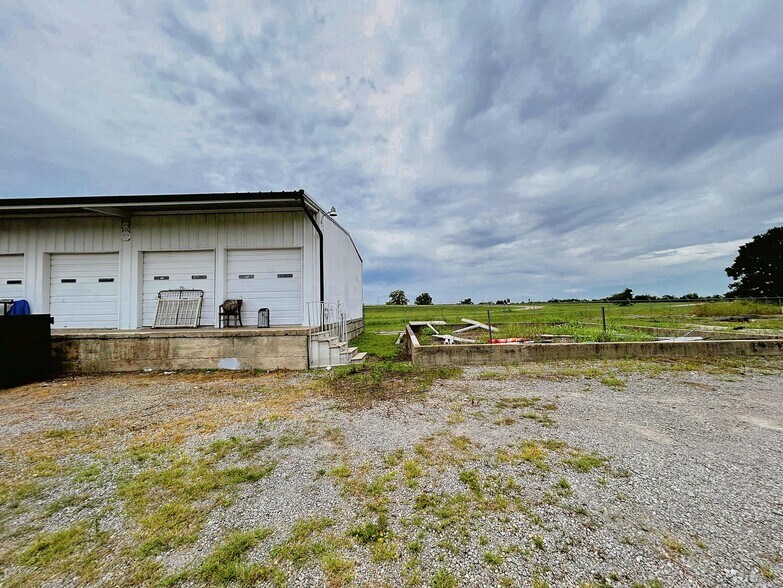 More Photos Of 120 W Peak Blvd, Muskogee Freestanding For Sale