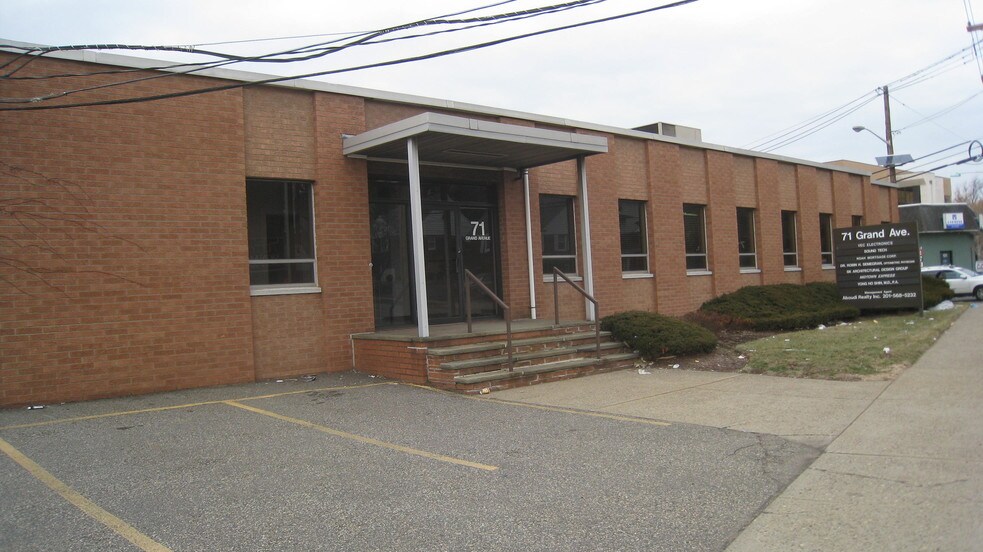 More Photos Of 71 Grand Ave, Palisades Park Office For Lease