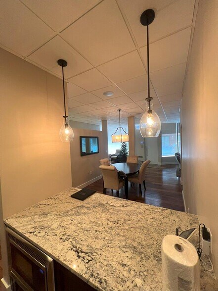 More Photos Of 2707-2717 E Louisiana Ave, Denver Office For Sale