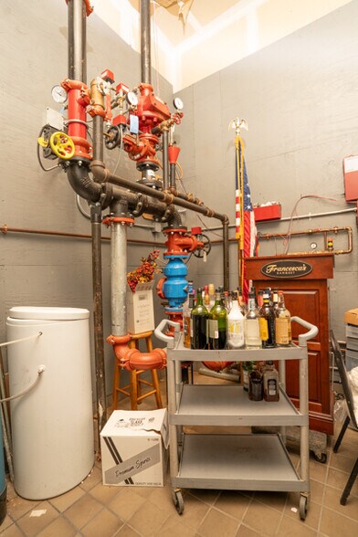 More Photos Of 142-146 E Main St, Ilion Specialty For Sale