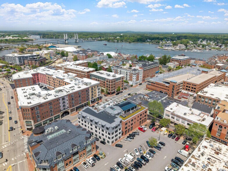 More Photos Of 172 Hanover St, Portsmouth Restaurant For Sale