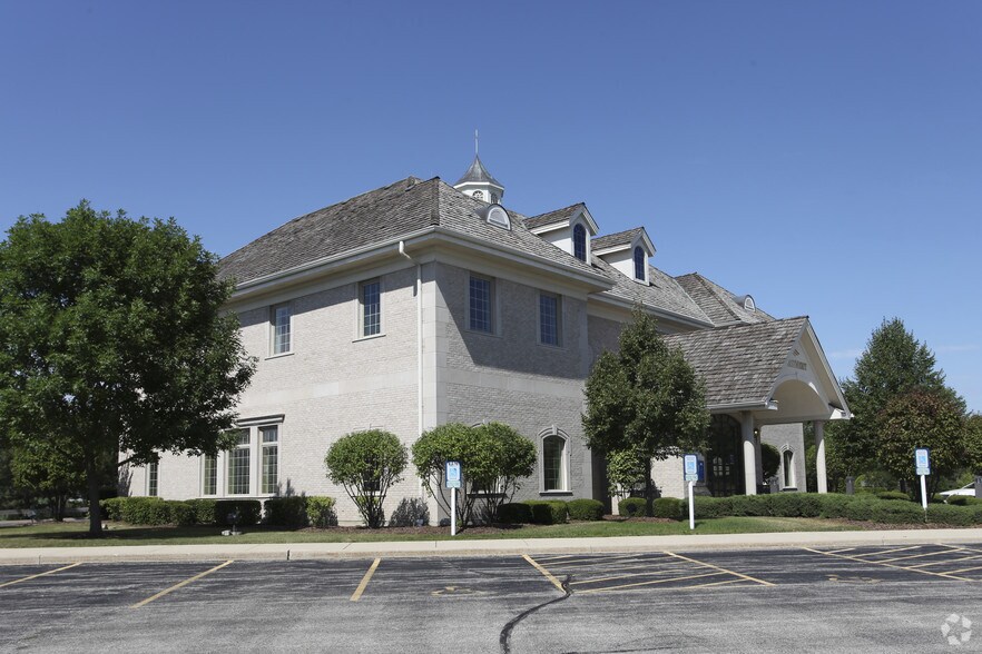 More Photos Of 444 N Rand Rd, North Barrington Medical For Lease