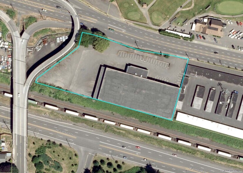 More Photos Of 3400 NE Columbia Blvd, Portland Warehouse For Lease