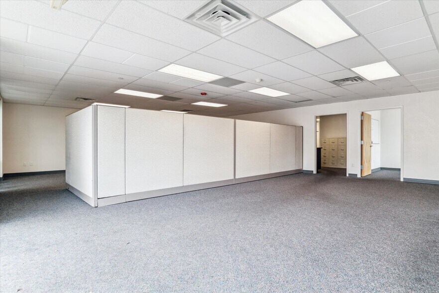 More Photos Of 5105 S Santa Fe Dr, Littleton Medical For Sale