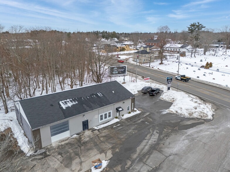 More Photos Of 890 Lafayette Rd, Seabrook Freestanding For Lease