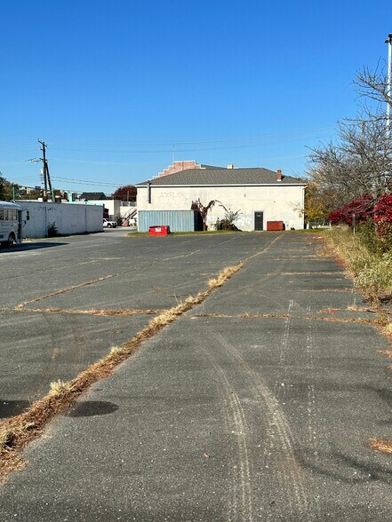 More Photos Of 8511 Fort Smallwood Rd, Pasadena Auto Repair For Sale