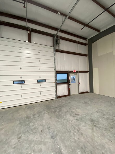 More Photos Of 1472 NE 69th Pl, Ankeny Industrial For Lease