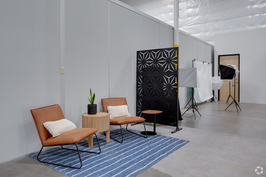 More Photos Of 2636 S Wilson St, Tempe Warehouse For Lease