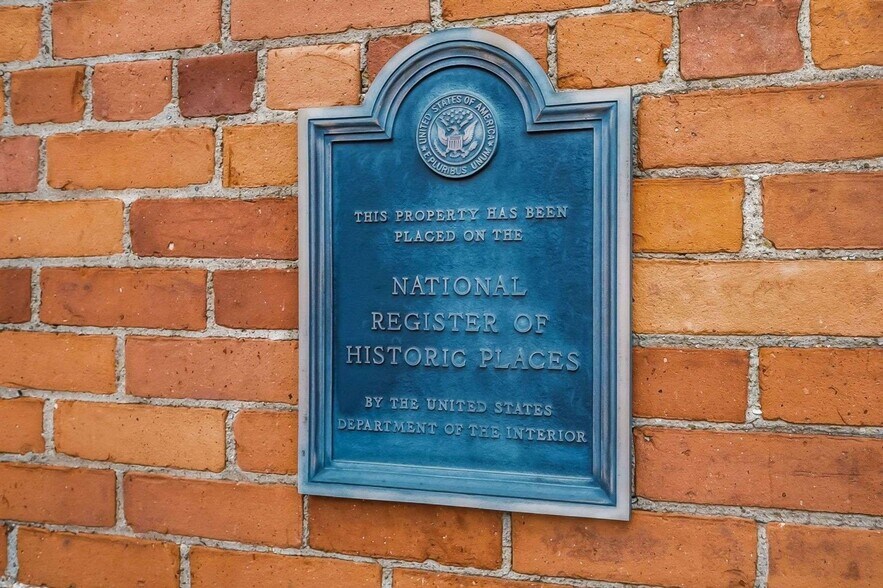 More Photos Of 412 E River St, Elyria Office For Sale