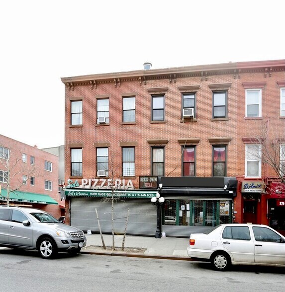 More Photos Of 305 Court St, Brooklyn Restaurant For Lease