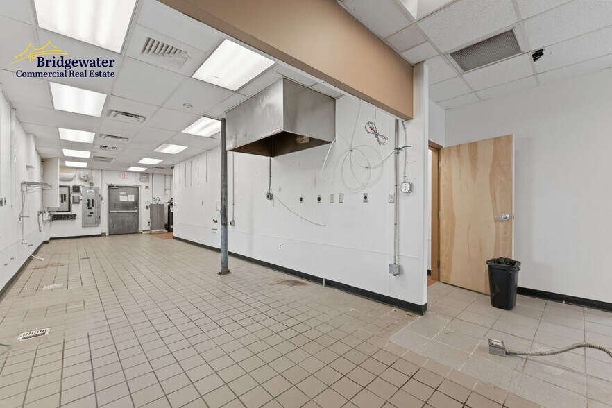 More Photos Of 1200 Pasadena Ave S, South Pasadena Restaurant For Sale