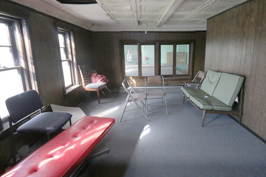 More Photos Of 312 N 7th St, Steubenville Warehouse For Sale