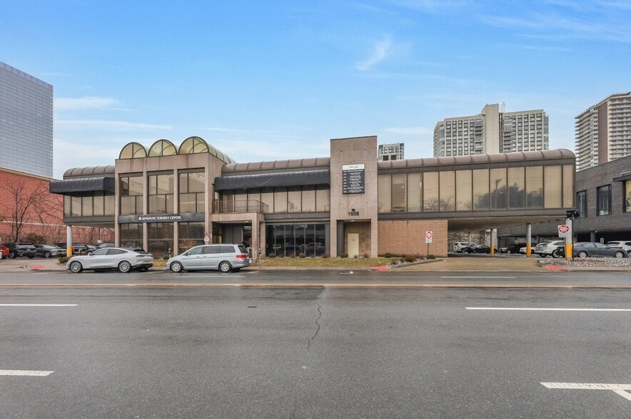 More Photos Of 1608 Lemoine Ave, Fort Lee Medical For Lease