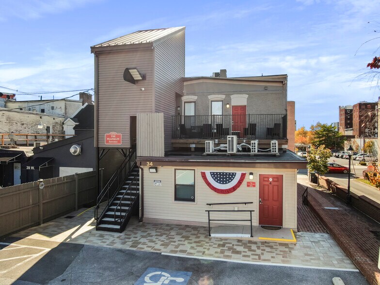 More Photos Of 34 W Franklin St, Hagerstown Apartments For Sale