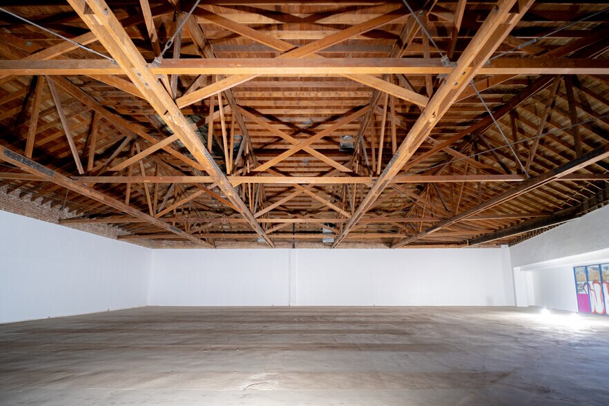 More Photos Of 3600 W Sunset Blvd, Los Angeles Storefront For Lease