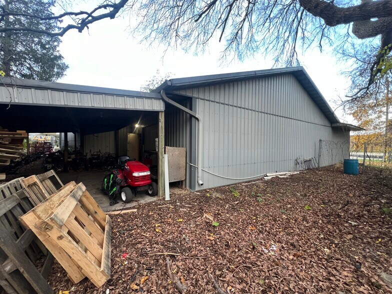 More Photos Of 4916 Verona Rd, Madison Auto Repair For Sale
