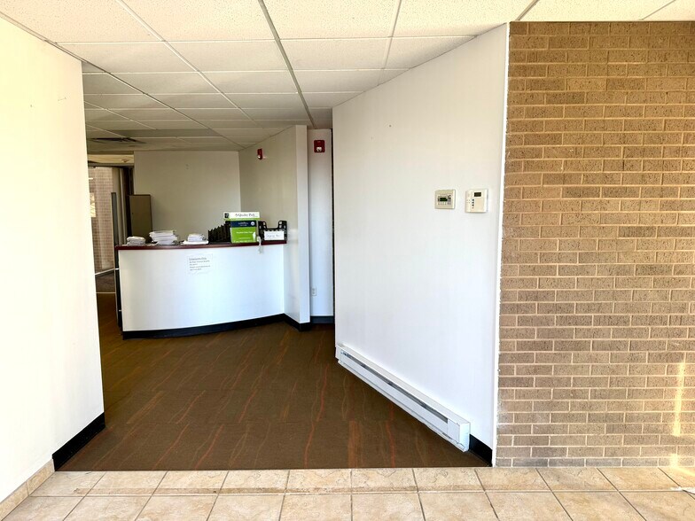 More Photos Of 5920 McIntyre St, Golden Flex For Sale