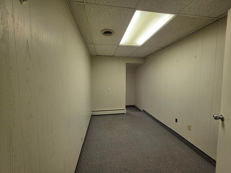 More Photos Of 205 Main St S, Minot Storefront Retail Office For Lease
