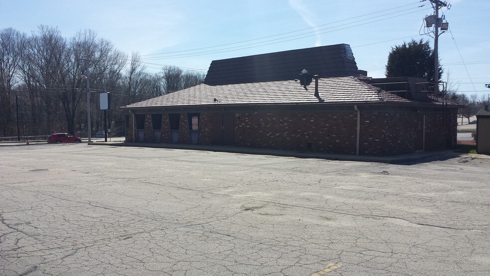 More Photos Of 1730 Diamond Hill Rd, Woonsocket Restaurant For Sale