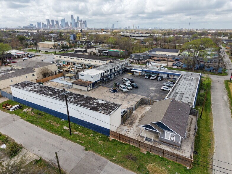 More Photos Of 2524 Gregg St, Houston Apartments For Sale