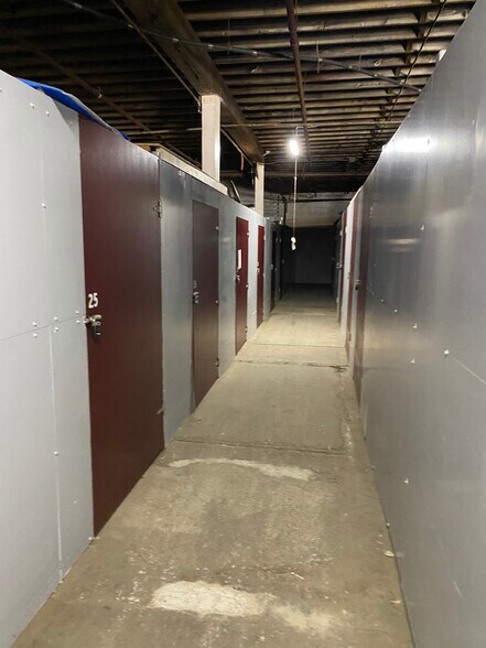 More Photos Of 341 Goddard Rd, Wyandotte Self Storage For Sale