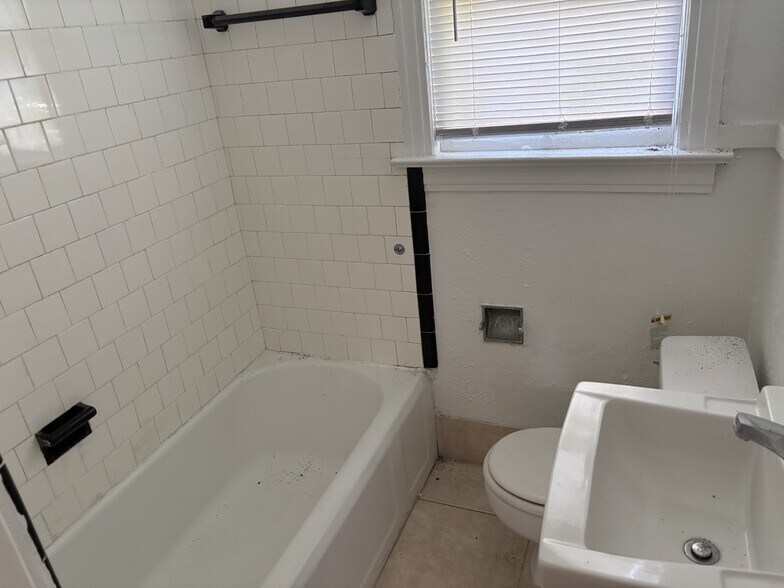 More Photos Of 5010 Blackburn St, Jacksonville Specialty For Sale