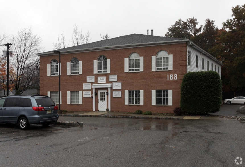 More Photos Of 188 Eagle Rock Ave, Roseland Office For Lease