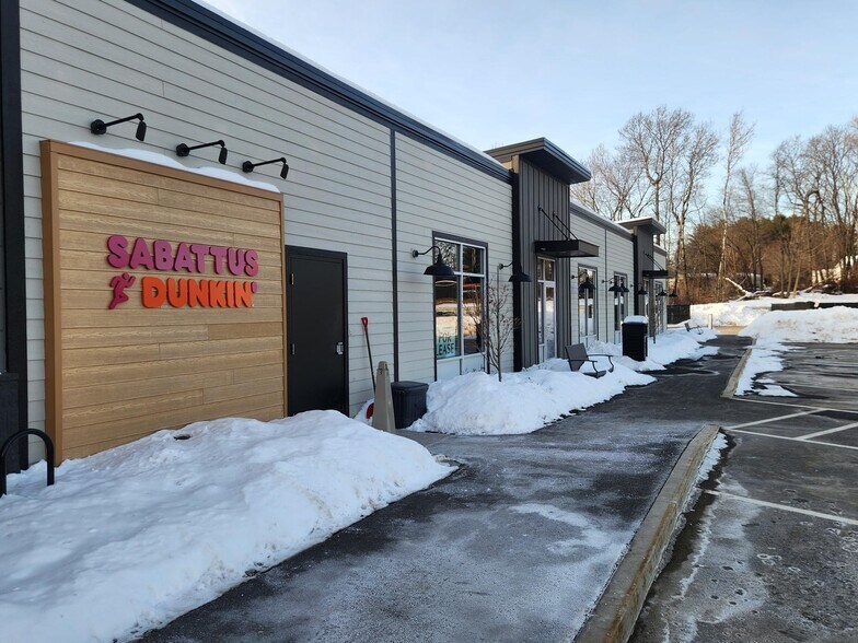 More Photos Of 148 Sabattus Rd, Sabattus Storefront Retail Office For Lease