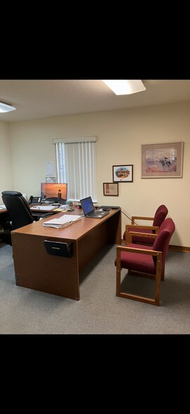 More Photos Of 4040 Waring Rd, Lakeland Office For Sale