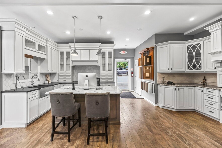 More Photos Of 870 Highway 34, Matawan Office For Sale