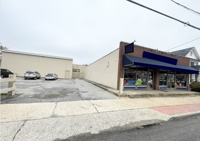 More Photos Of 765 Fulton St, Farmingdale Warehouse For Sale